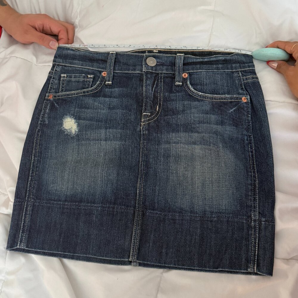 Vintage Fossil Women's Denim Mini Skirt (Size 26)